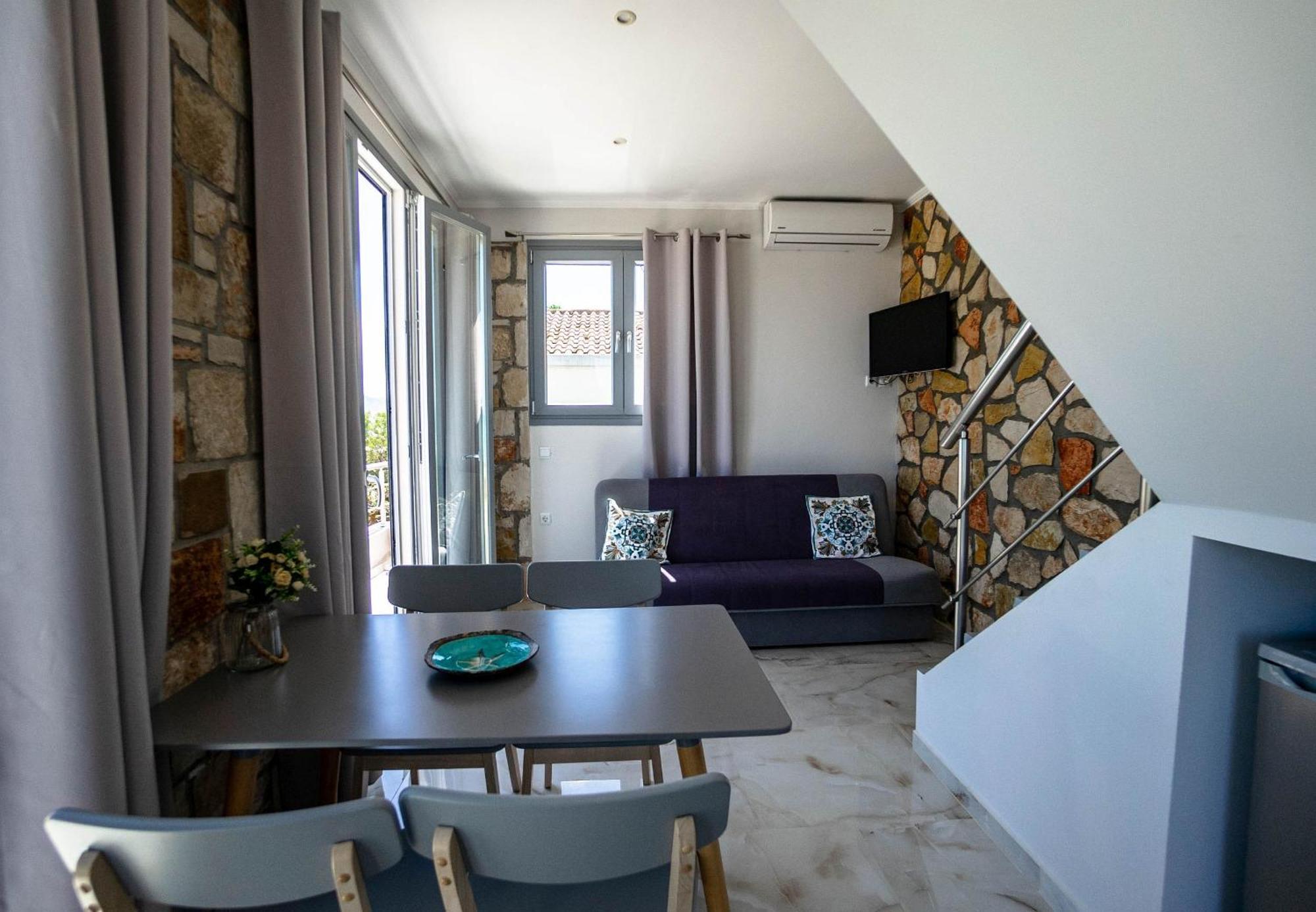אליקס Golden Dolphin Studios & Apartments חדר תמונה