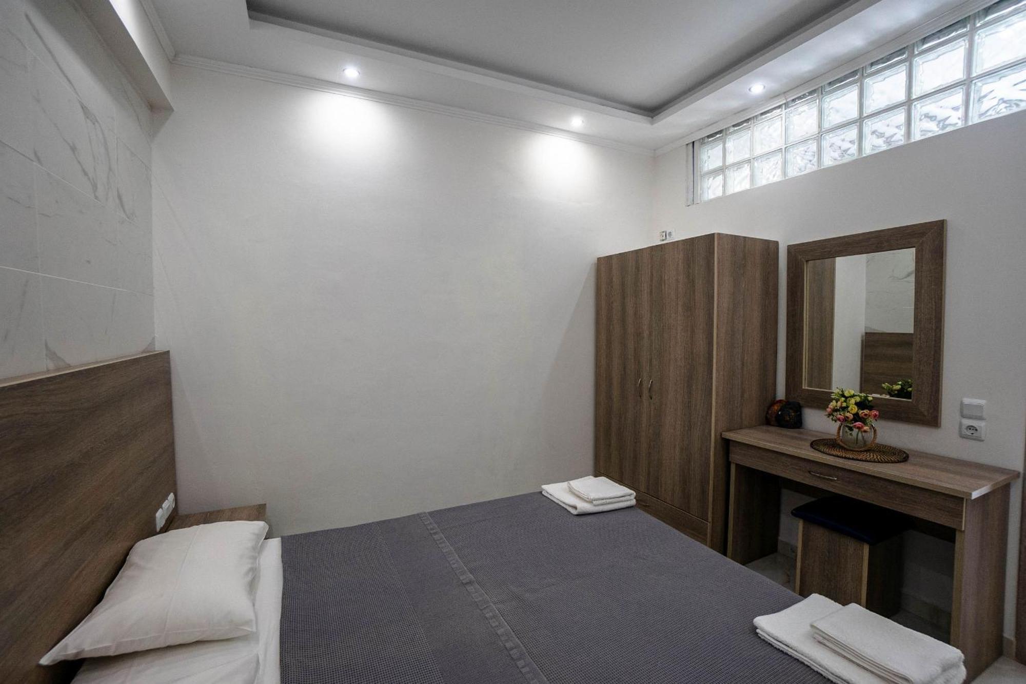 אליקס Golden Dolphin Studios & Apartments חדר תמונה